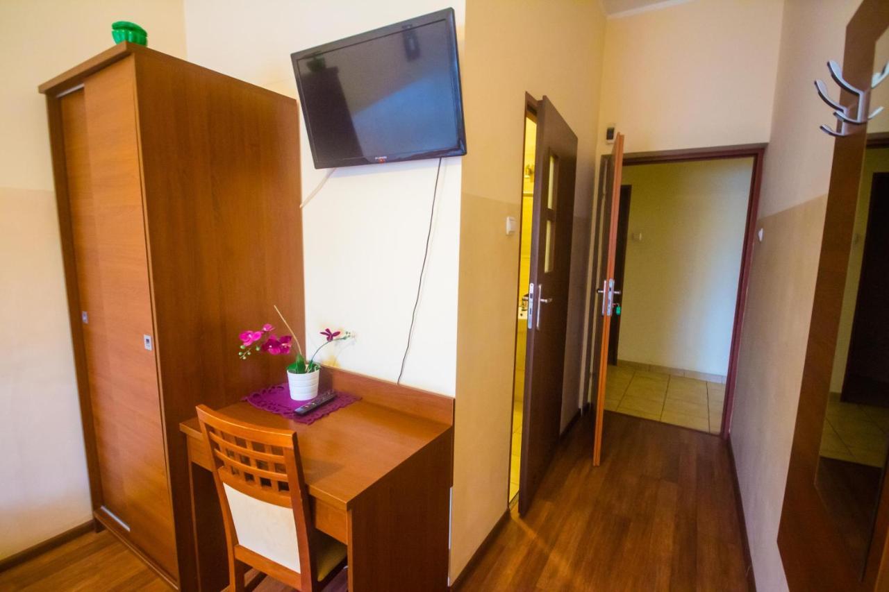 Hostel Soleil Kutno Luaran gambar