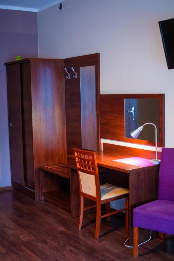 Hostel Soleil Kutno Luaran gambar
