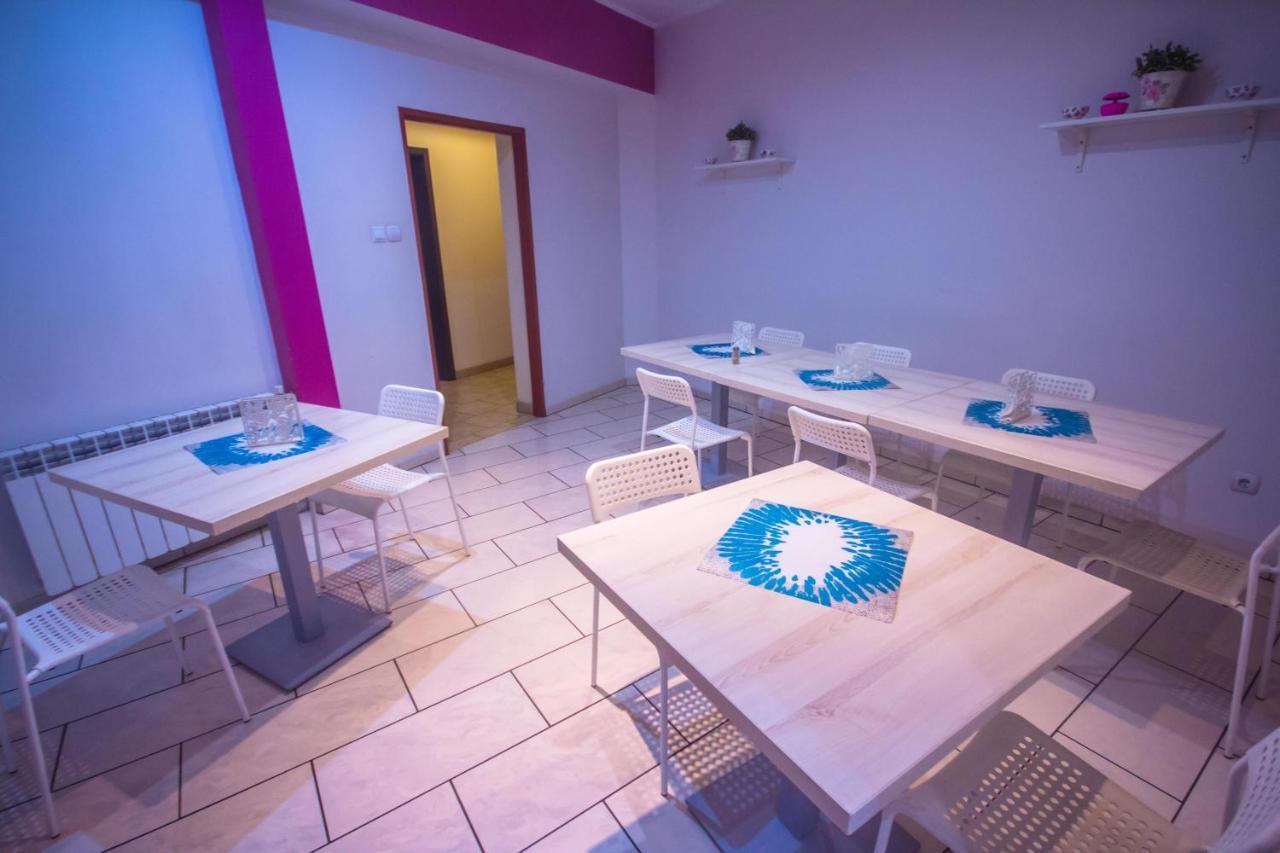 Hostel Soleil Kutno Luaran gambar
